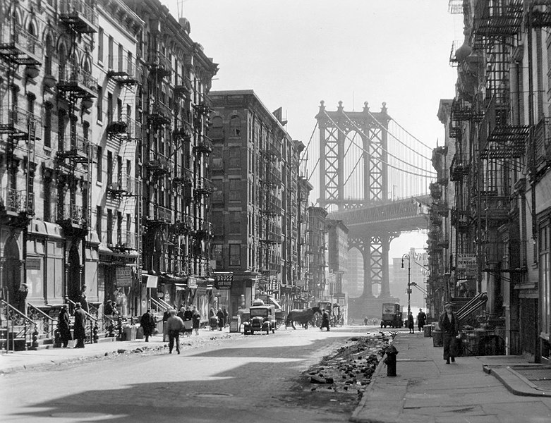 File:Pike and Henry Street by Berenice Abbott in 1936.jpg