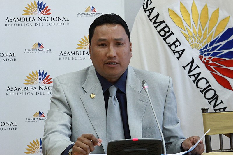 File:Asambleísta César Gracia en rueda de prensa (8007296113).jpg