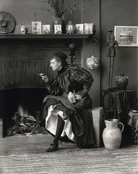 Self portrait as a "new woman" by Frances Benjamin Johnston